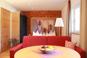 Superior-Studio | Schallisolierte Zimmer, kostenloses WLAN, Bettwäsche