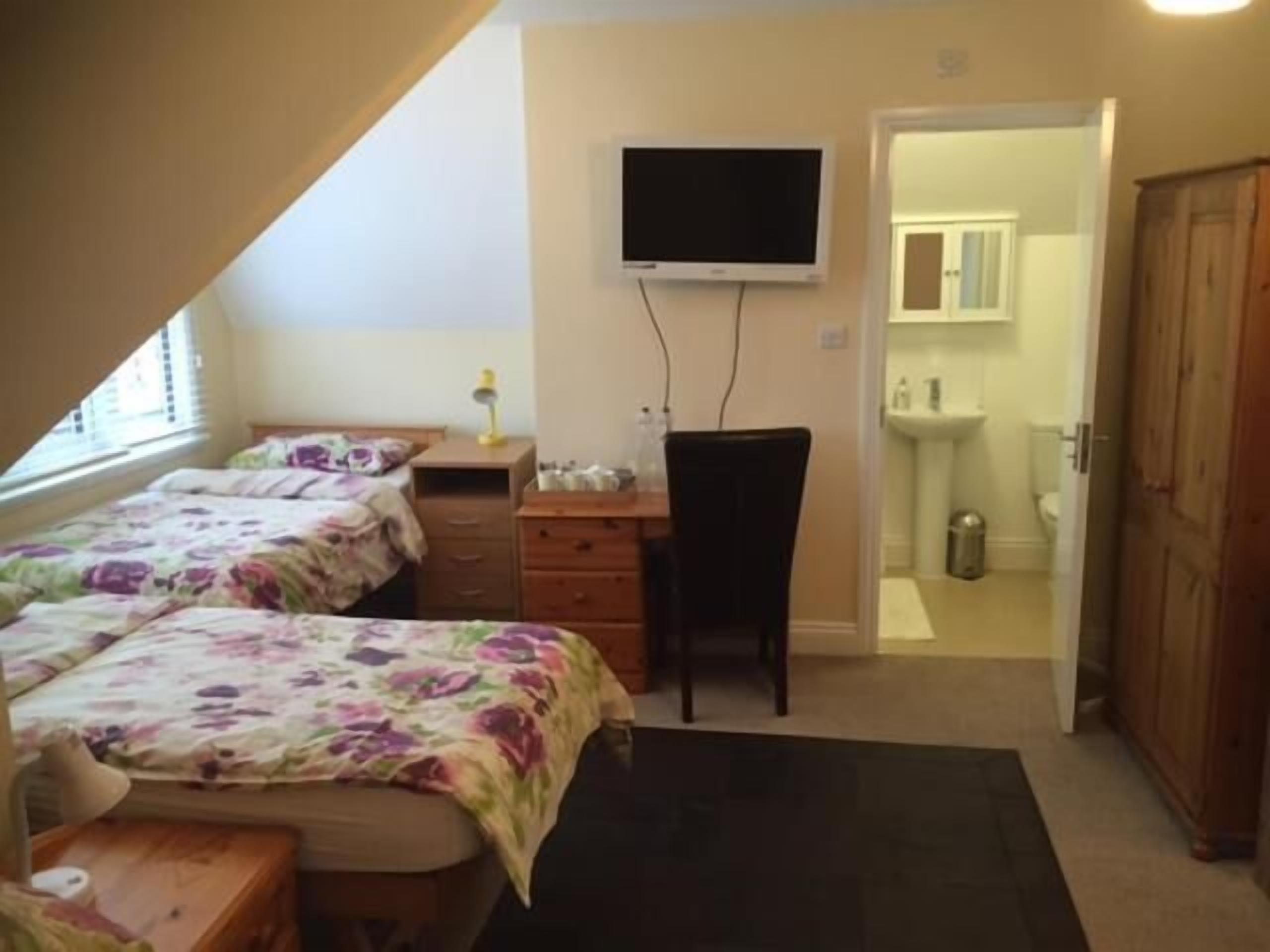 Iron/ironing board, free WiFi