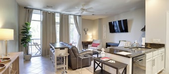 Tuscaloosa Condo: Steps to Bryant-denny Stadium!