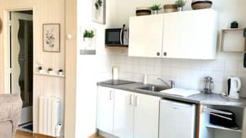 Microwave, oven, stovetop