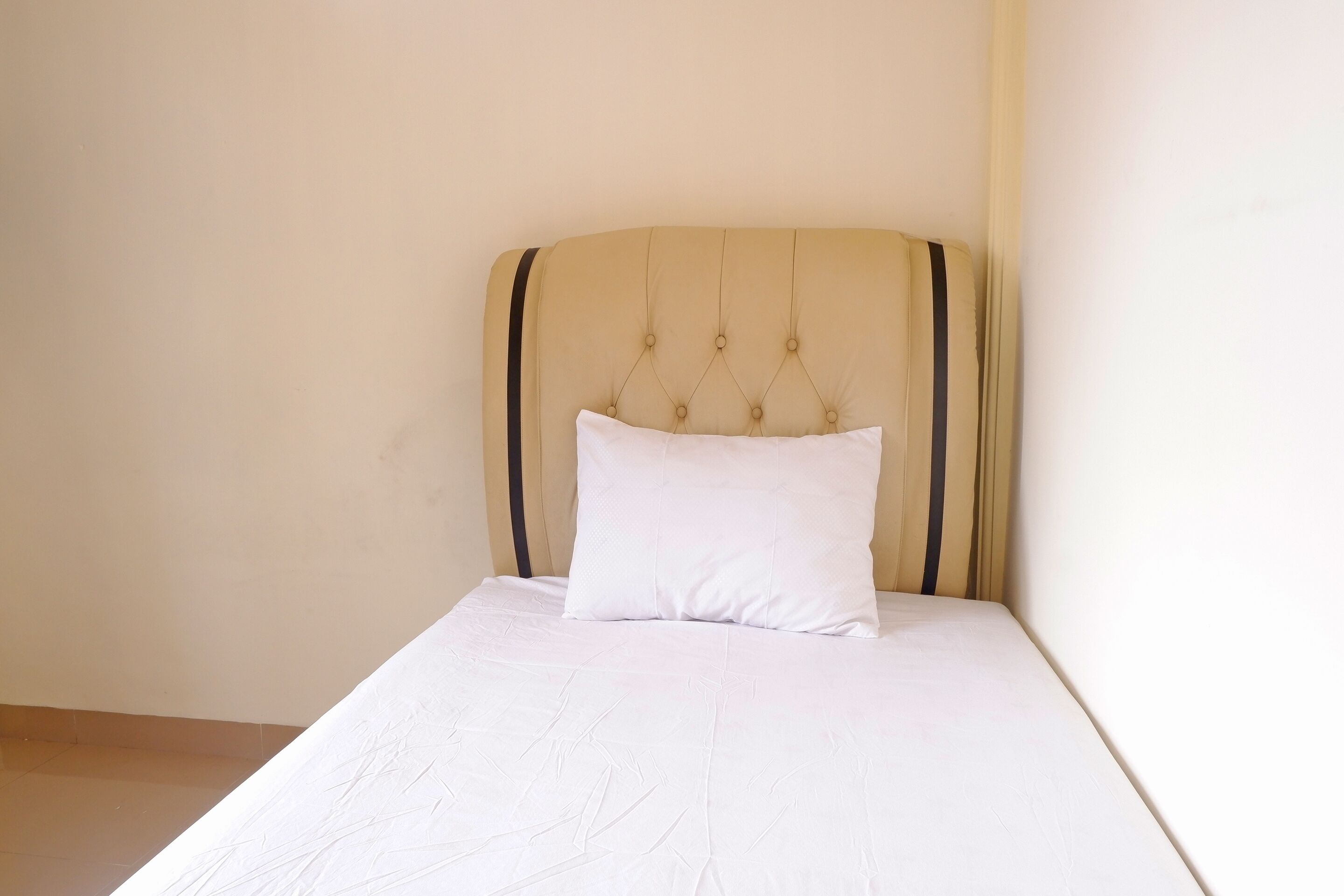 Chambre Simple Standard | Wi-Fi gratuit, draps fournis