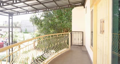 OYO Life 92632 Kost Pondok Kito