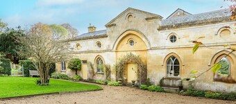 Artisan Hall: 4BD Stunning Grandeur in Cotswolds