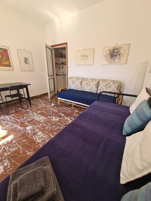 Standard Apartment | Living area