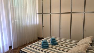 Family Apartment | 1 bedroom, hypo-allergenic bedding, desk, free WiFi