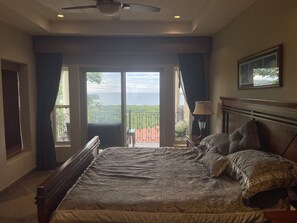 3 soverom, strykejern/-brett, wi-fi og sengetøy