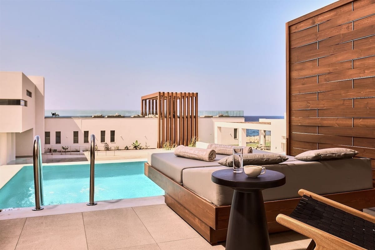 Superior Room with Private Pool | 1 bedroom, premium bedding, memory-foam beds, in-room safe