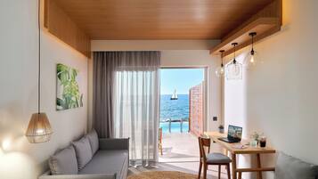 Superior Swim Up Sea View Room | Room amenity