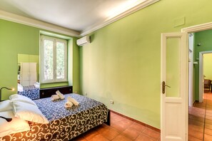 1 quarto, ferros/tábuas de passar roupa, Wi-Fi, roupa de cama