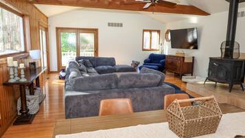 Smart TV, tenis de mesa y libros