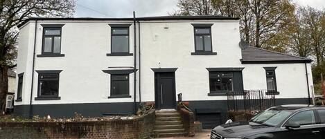 Facciata della struttura