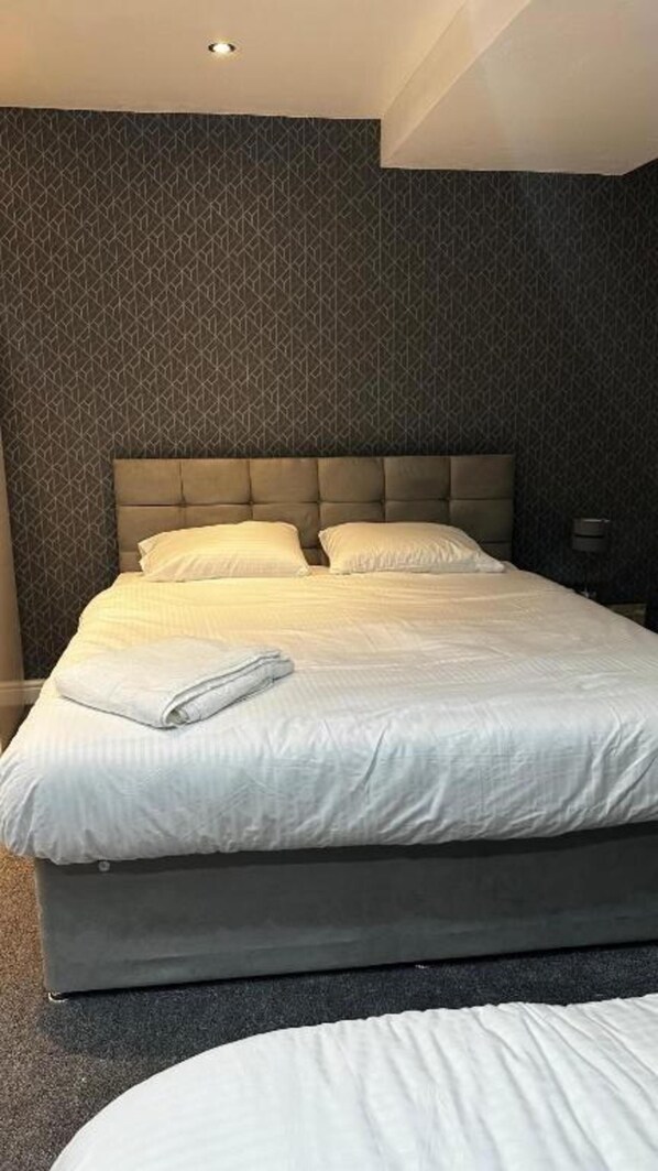 Desk, free WiFi, bed sheets