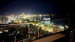 Beach/ocean view - FLC Sea Tower Ocean View Quy Nhon (Quy Nhon)