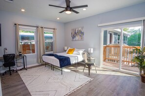 4 bedrooms, iron/ironing board, bed sheets