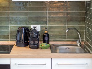 Micro-ondes, lave-vaisselle