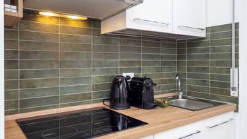 Microwave, dishwasher