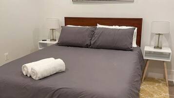 2 Schlafzimmer, Schreibtisch, Bügeleisen/Bügelbrett, kostenloses WLAN