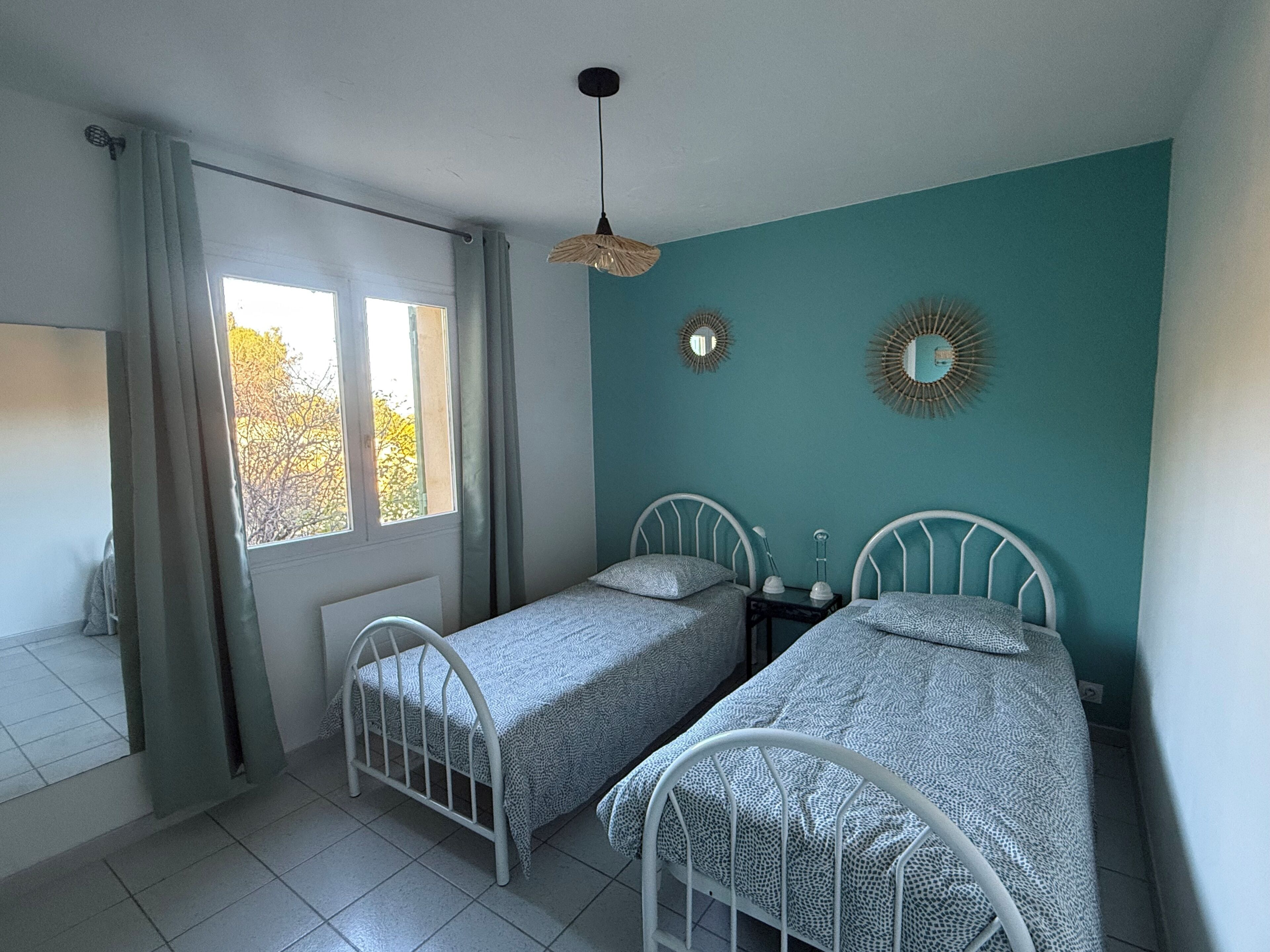 3 dormitoris, planxa i posts de planxar i wifi gratuïta 