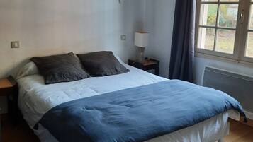 3 chambres, Wi-Fi gratuit, draps fournis