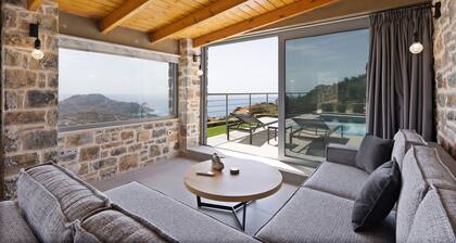 Villa in nature with fantastic sea view!!!