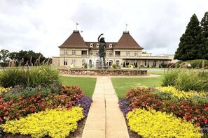 Property grounds - Lake Lanier/Château E’lan 2 Mi (Buford)