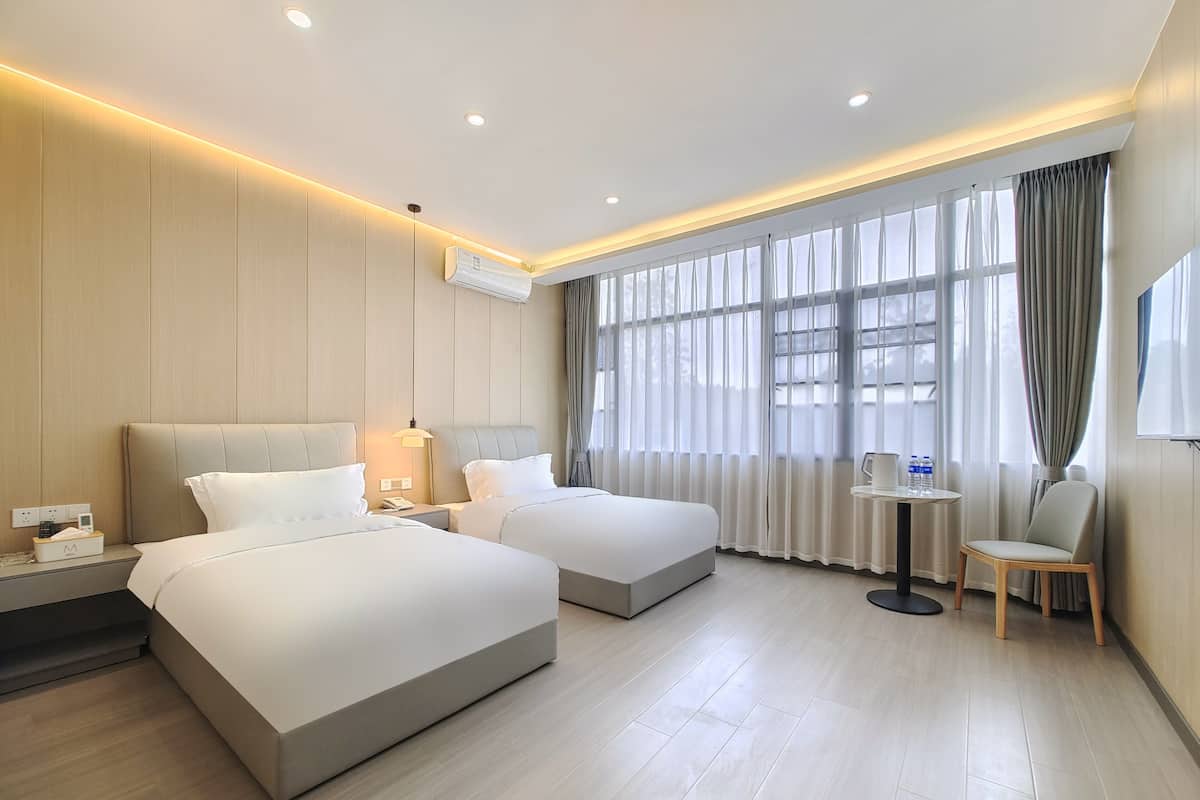 Comfort Room | 1 bedroom, free WiFi, bed sheets