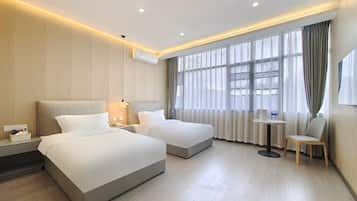 Comfort Room | Free WiFi, bed sheets