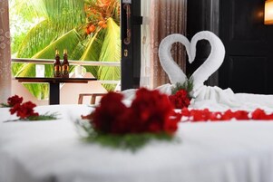 Caja fuerte, escritorio, tabla de planchar con plancha y wifi gratis