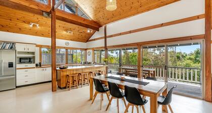 Spooky's 6 Angourie | Private Tree Top Oasis