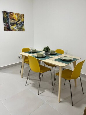 Dining - Secure, private & beautiful 1 bedrooms apartment (Higüey)