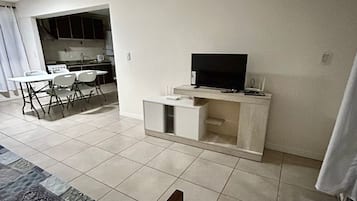 Apartamento estándar, 2 habitaciones | Zona de estar