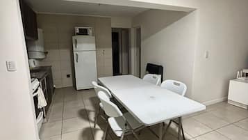Apartamento estándar, 2 habitaciones | Zona de estar