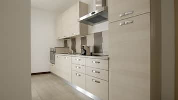 Studio, 1 Bedroom, Ground Floor | Private kitchen | Full-sized fridge, oven, stovetop, espresso maker