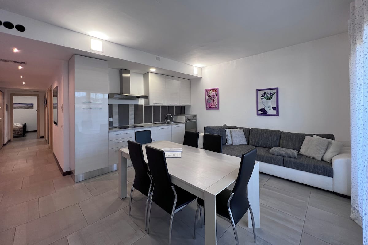 Family Apartment, 2 Bedrooms, 2 Bathrooms, City View | Private kitchen | Full-size fridge, oven, stovetop, espresso maker