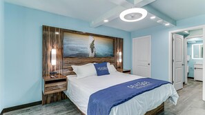 1 bedroom, iron/ironing board, travel crib, WiFi - TWO QUEEN STANDARD (Port Aransas)