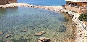 Beach - Apartments in private villa with pool and less than 100 away from the beach  (Anastasi III)