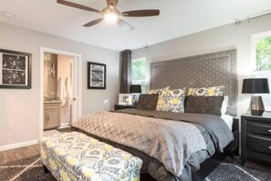 3 bedrooms, desk, iron/ironing board, free WiFi