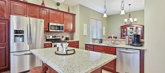 Greenridge Getaway:Near Universities & Attractions