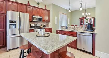 Greenridge Getaway:Near Universities & Attractions