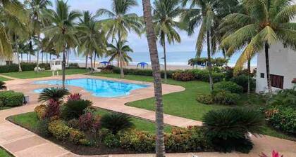 Casa Blanca Same Atacames Ecuador Beach Front