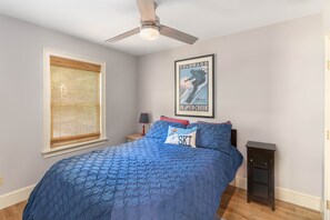 5 soverom, strykejern/-brett, wi-fi (inkludert) og sengetøy