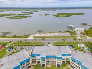 Exterior - 2 Bedroom condo, steps to the beach and pool New rental/special rates! (Saint Augustine)