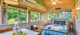 Warm & Cozy Clayton Cabin Near St Lawrence River!