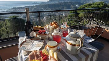 Comfort Double Room | Terrace/patio