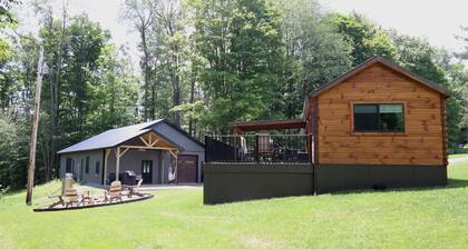 2 Cabins, Private, Stargazing +ATV Trail Access
