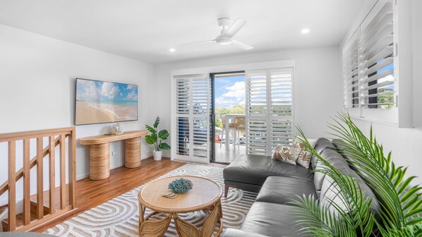 TV - 1/46 Manooka Drive - Rainbow Beach. Aircon. Ocean Views. (Rainbow Beach)