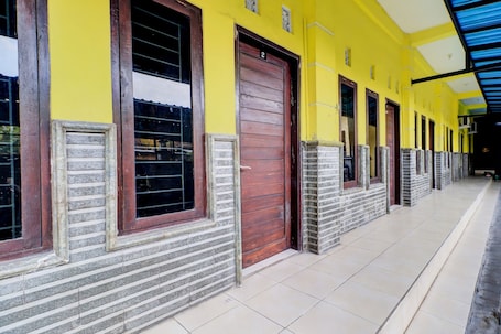 Lobby. OYO Life 92841 Kos 88