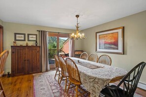 Dining - Timber Creek Getaway w/ Fireplace,Sauna&Mtn Views! (Dover)