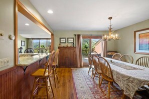 Dining - Timber Creek Getaway w/ Fireplace,Sauna&Mtn Views! (Dover)