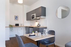 Daily continental breakfast (EUR 10 per person) - Zenao Appart'hôtels Montivilliers (Montivilliers)